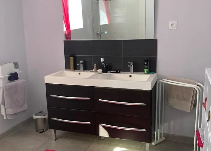 Les Hirondelles Courcy (Calvados)